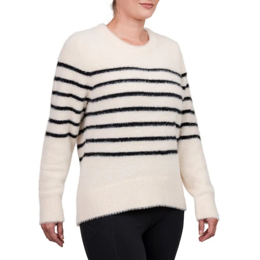 BLEU:GRAY - Women's Long Sleeve Eyelash Crewneck Sweater